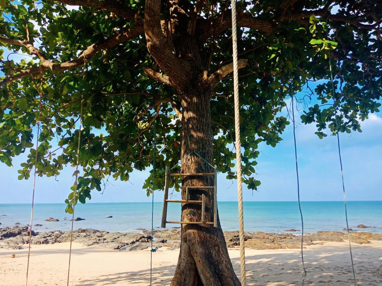 ザ シー アット ランタ ホテル Ko Lanta エクステリア 写真